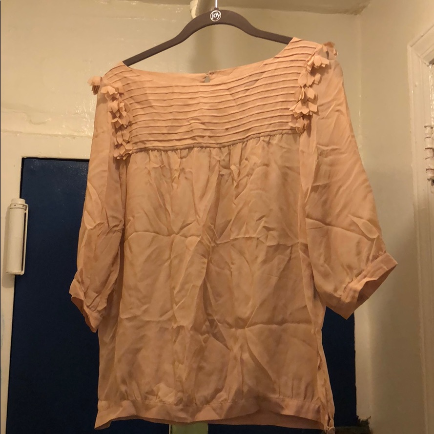 Feminine Neutral Blouse